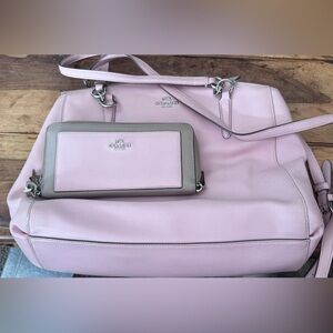 Coach Purse With Wallet